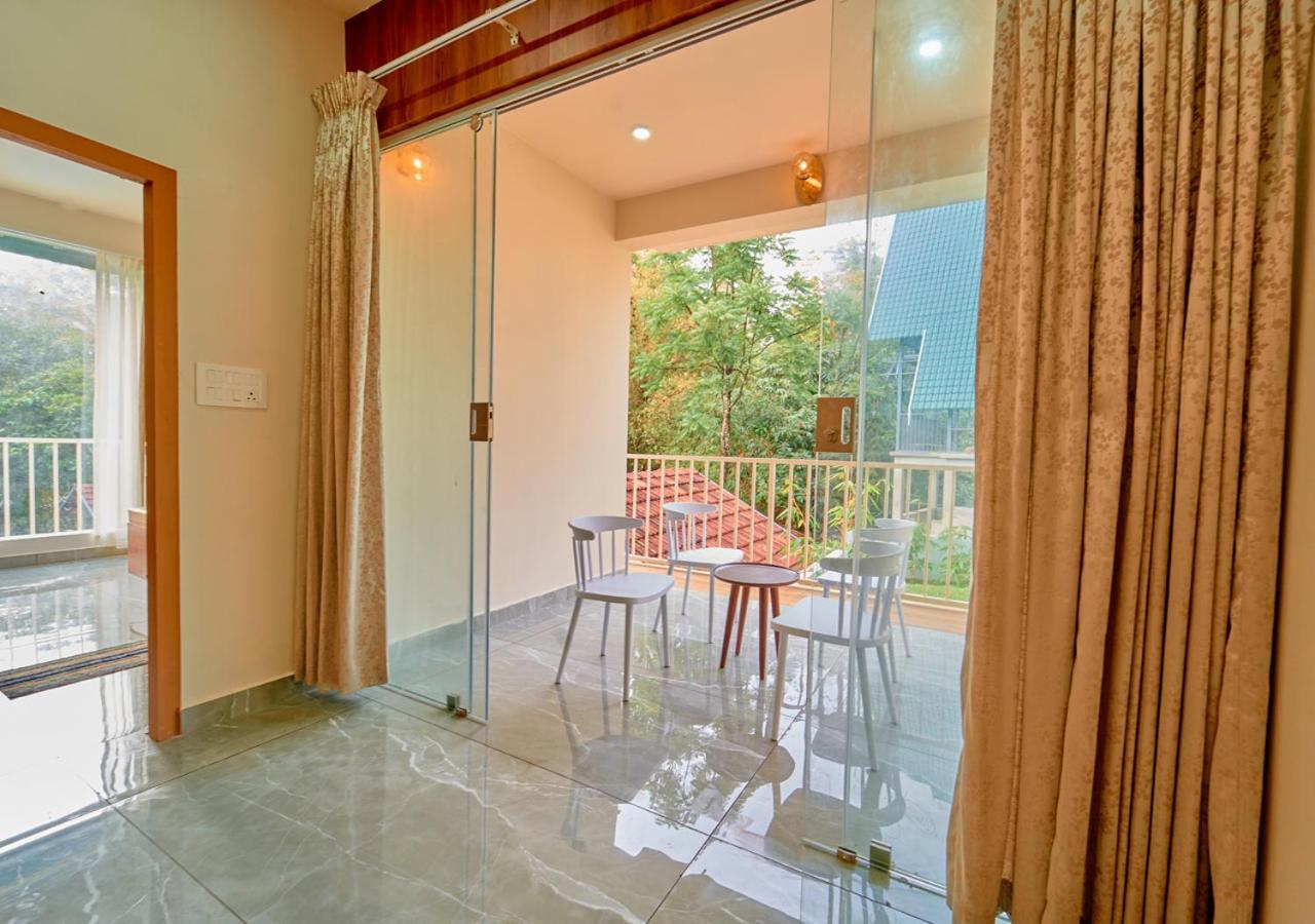 Glen Castle Vagamon Pool Resort By Voye Homes Exterior foto