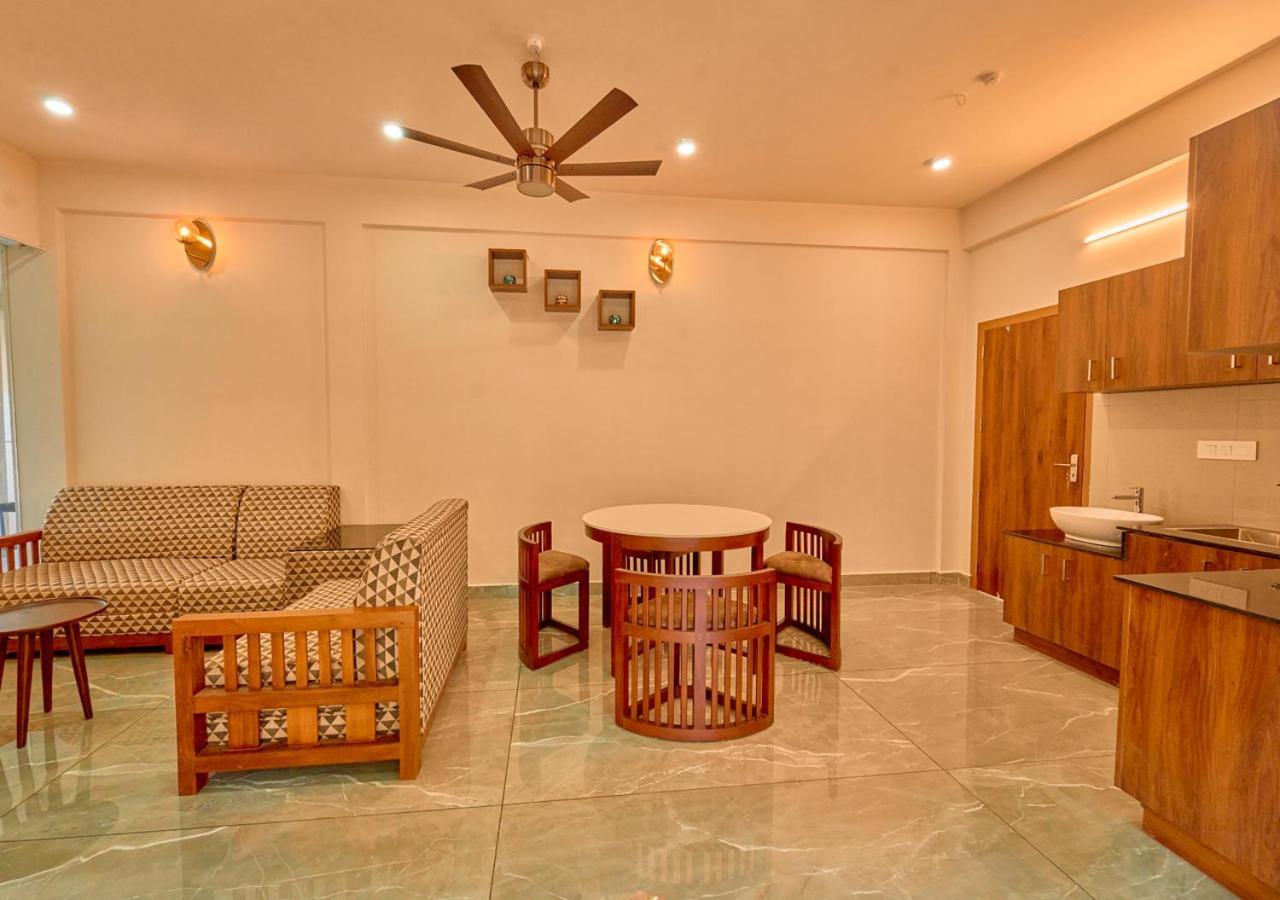 Glen Castle Vagamon Pool Resort By Voye Homes Exterior foto