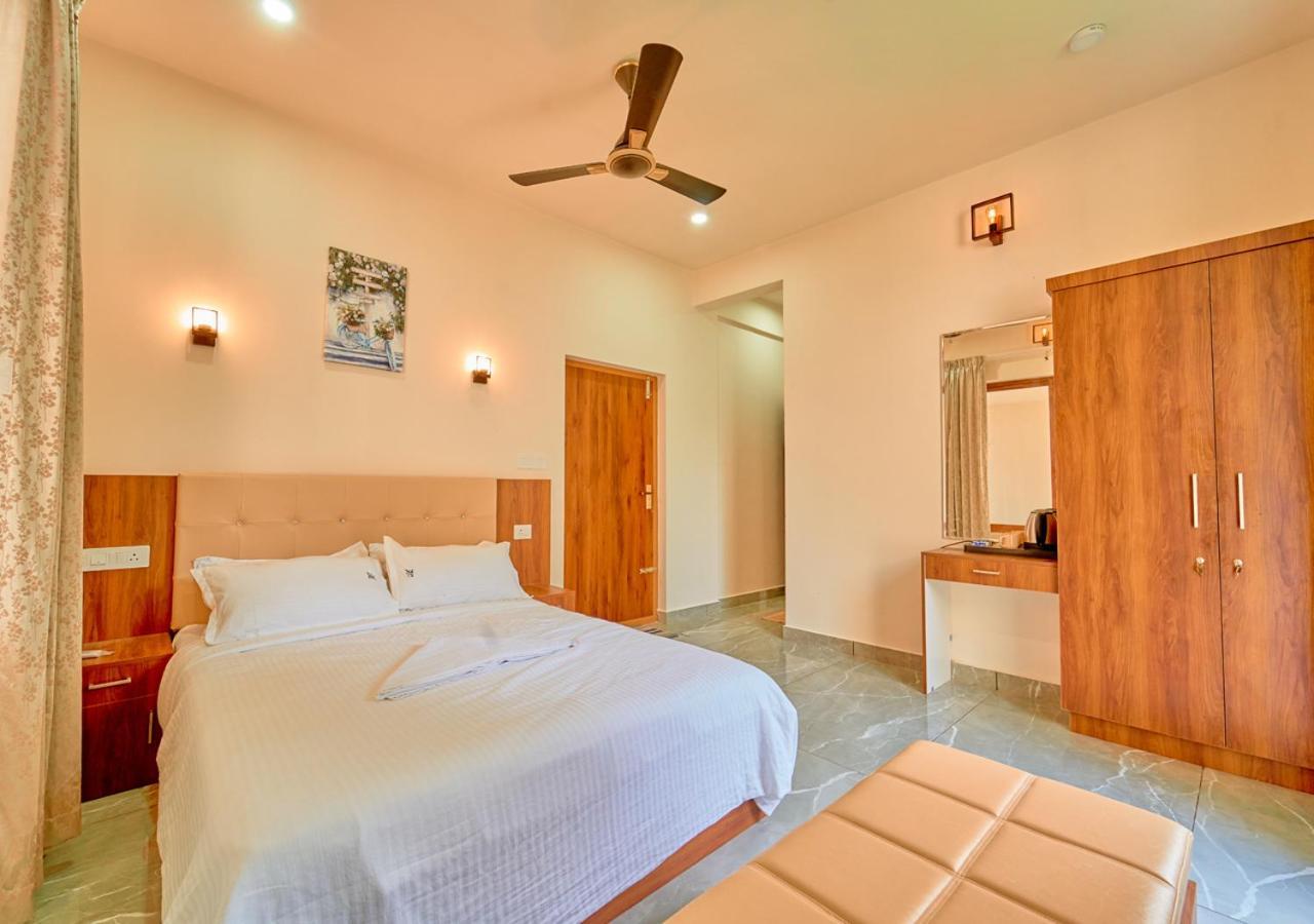 Glen Castle Vagamon Pool Resort By Voye Homes Exterior foto
