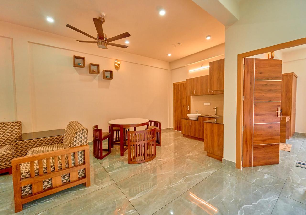 Glen Castle Vagamon Pool Resort By Voye Homes Exterior foto