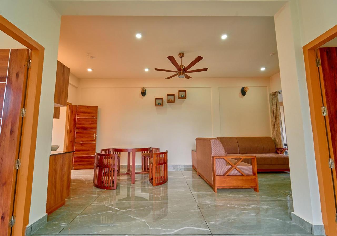 Glen Castle Vagamon Pool Resort By Voye Homes Exterior foto
